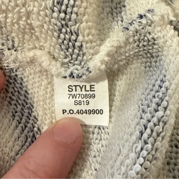 Lucky Brand 3/4 Sleeve Sweatshirt - Picture 6 of 6
